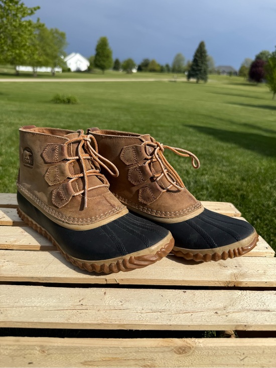 Sorel Shoes - Sorel Brown and Black Lace-Up Duck Boots